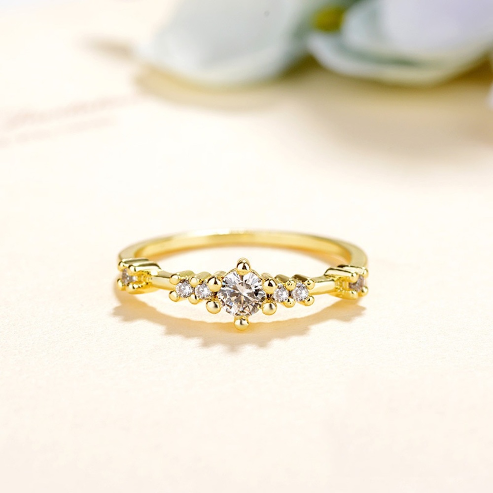 Petite Gianna Ring